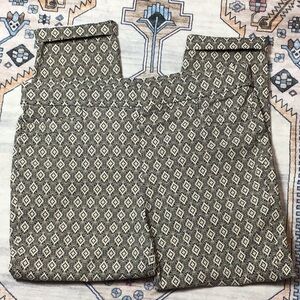 Roz & Ali Geometric Black and Tan Ankle Stretch Pull On Pants